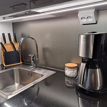 Ydinkeskustassa Saunallinen Huoneisto Kahdessa Tasossa Kuopio Extérieur photo